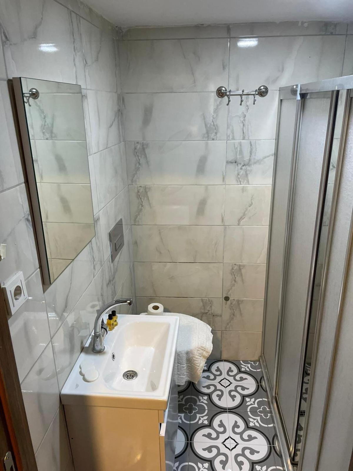 Hotel Otag Istanbul Bagian luar foto