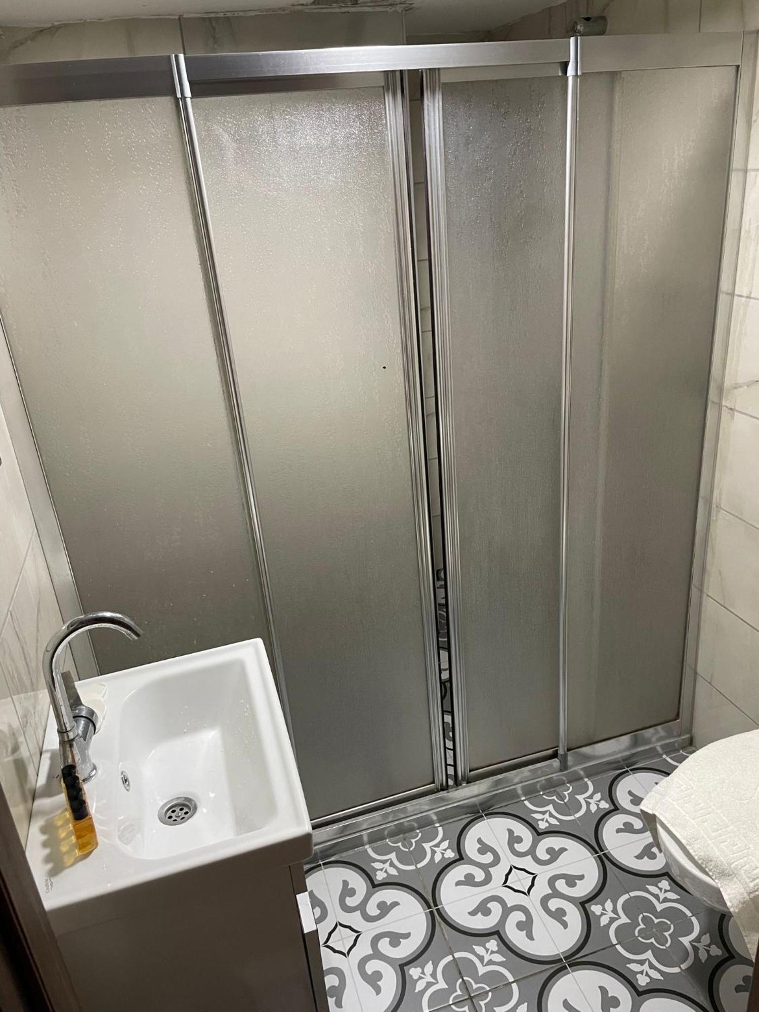 Hotel Otag Istanbul Bagian luar foto